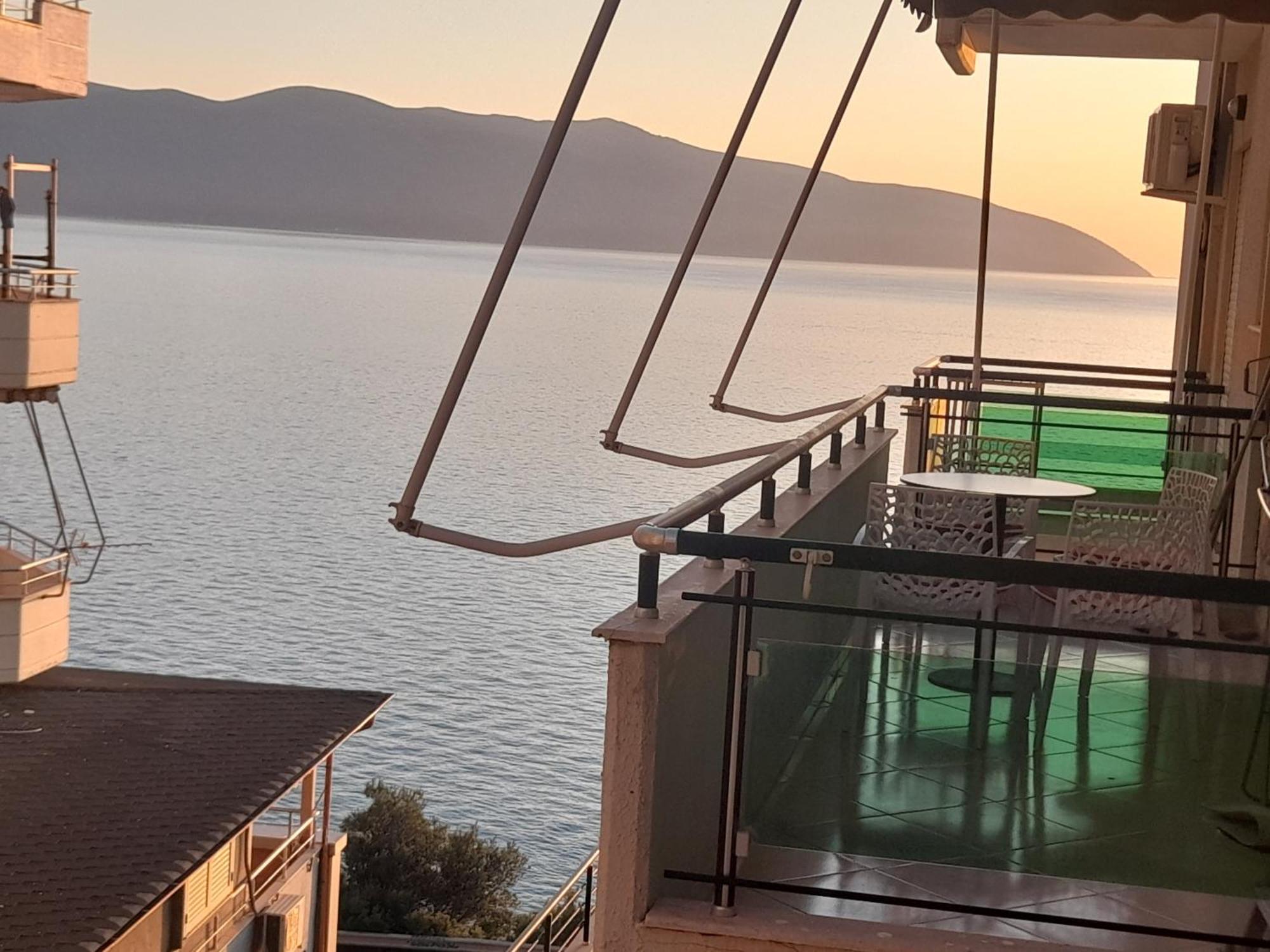 The Blue Horizon Hotel *