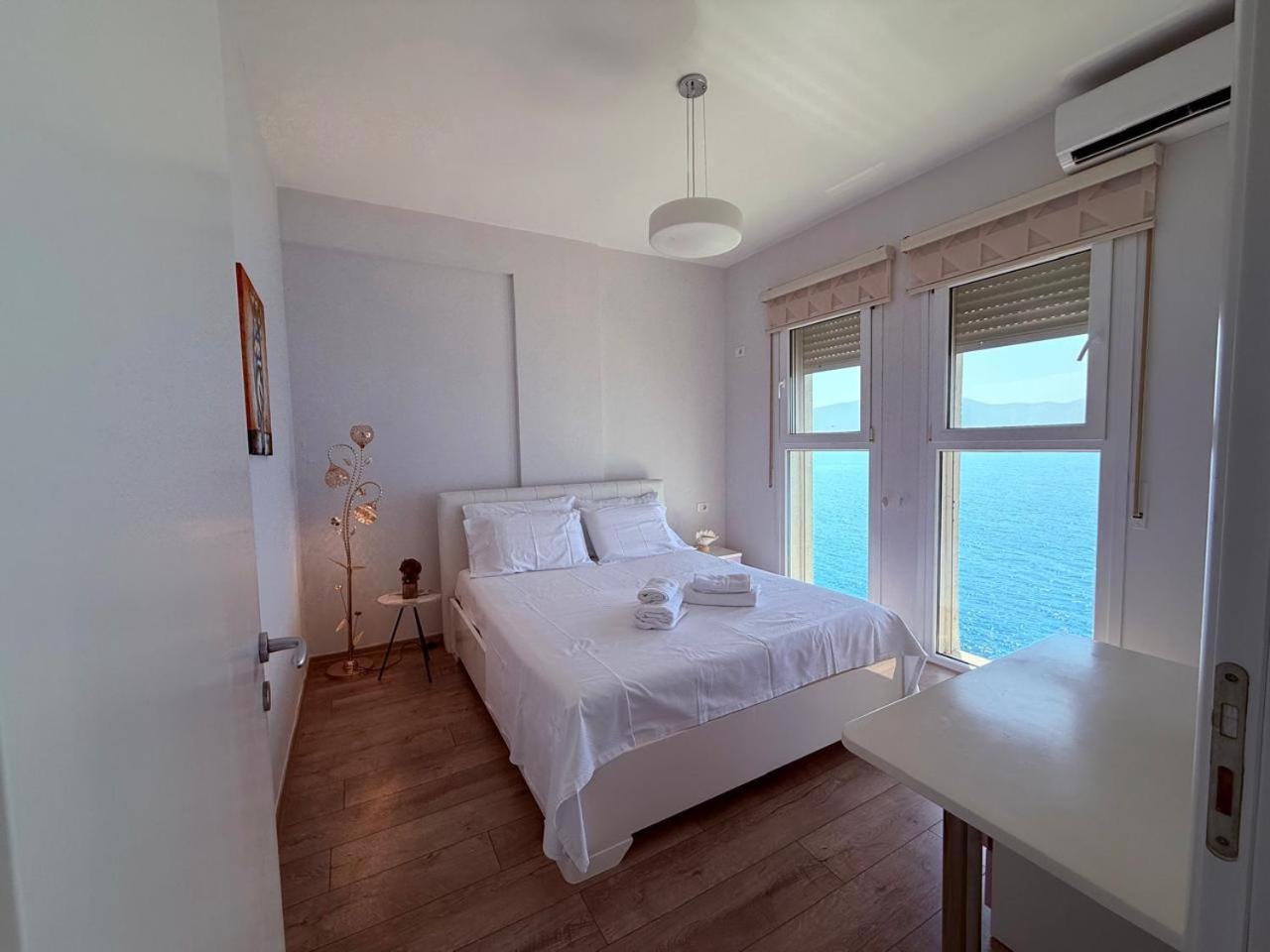 Hotel The Blue Horizon *