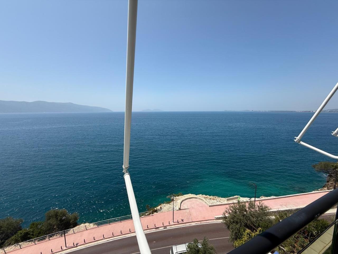 The Blue Horizon * Radhimë